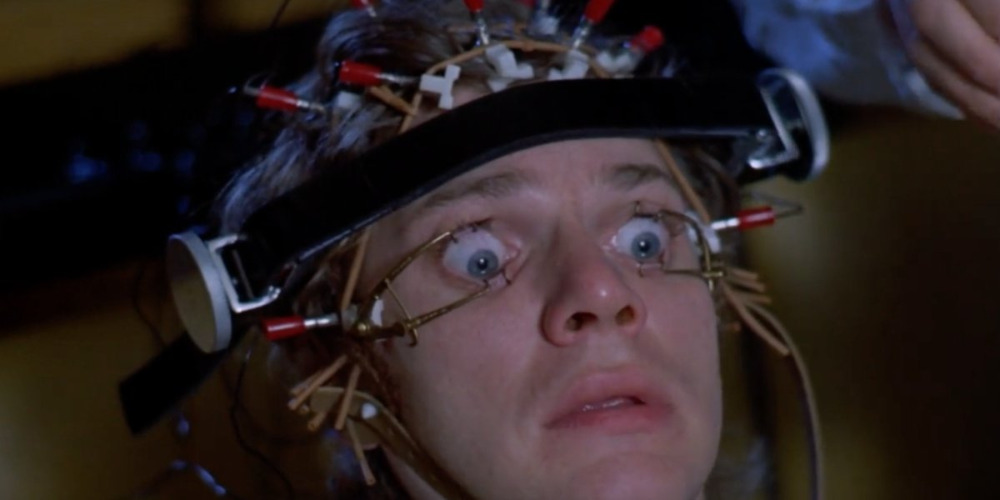 An image of the apparatus that forcibly holds the victim's eyes open in "A Clockwork Orange".